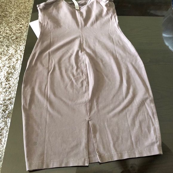 Lululemon Built in Bra Inner Glow Dress Sz 4 - Picture 7 of 9